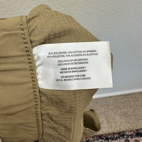 Banana Republic Khaki Performance Stretch Shorts w Pockets Mens size 38 NEW - Picture 3 of 5